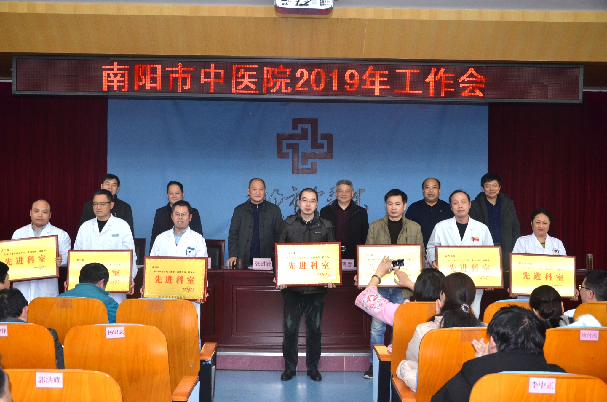 用业务张涛.jpg