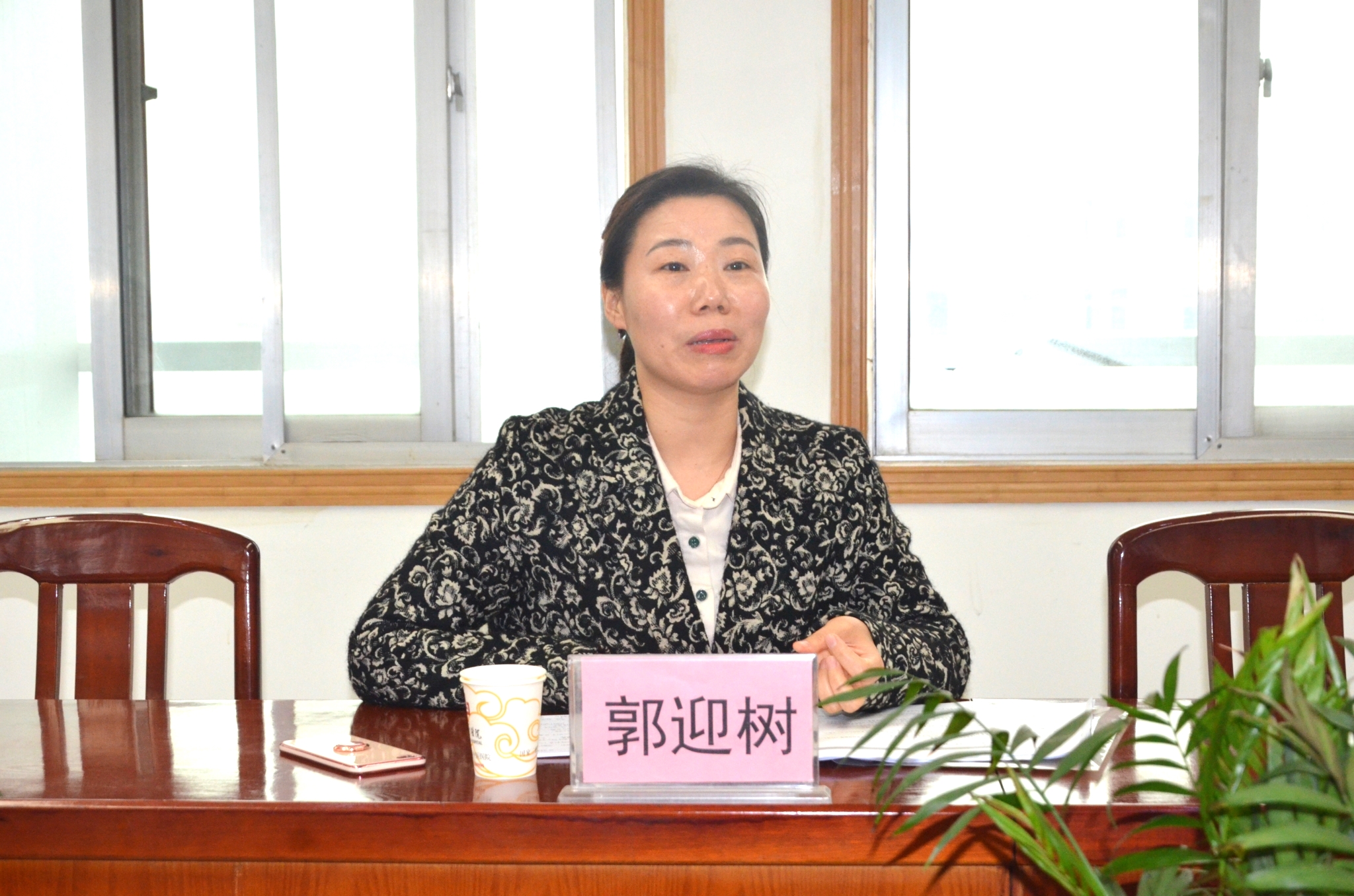 10郭迎树抬头.jpg